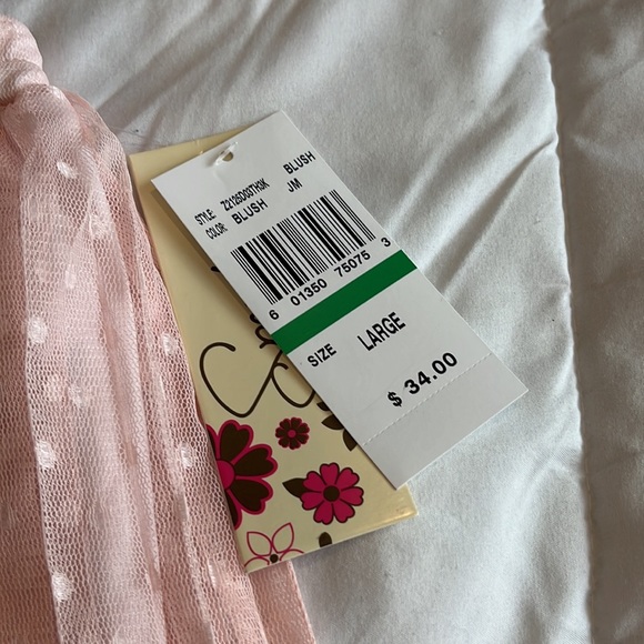 Large GIRLS Layered Lace Skirt - Picture 3 of 3